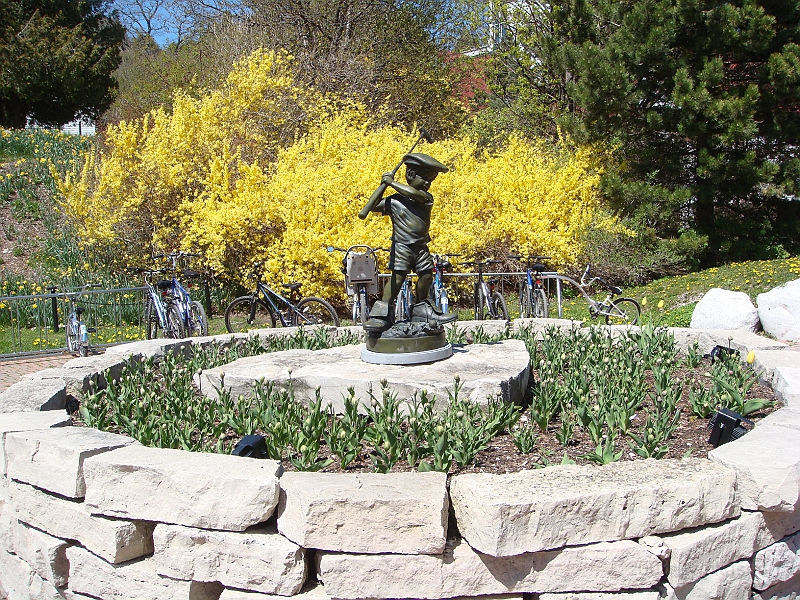 178 Memorial Day [2008 May 23].JPG - Scenes from Mackinac Island.